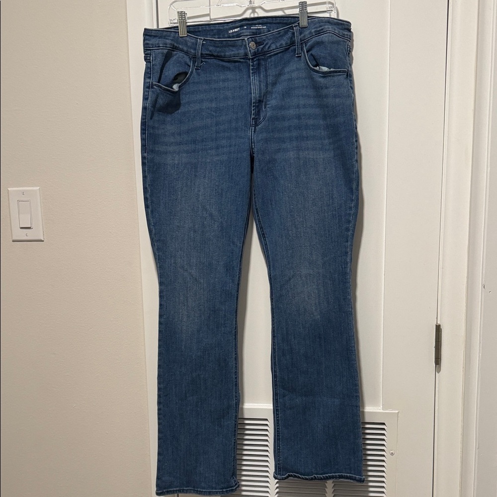 Kicker boot cut mid rise